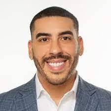 Kenneth Corum's Instagram, Twitter & Facebook