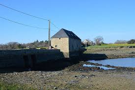Liste Des Moulins A Maree De France Wikipedia Locmariaquer Le Moulin France