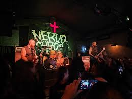 Enthroned: 30 anos de blasfêmia! -