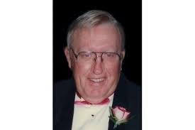 Noreen Mayer's Instagram, Twitter & Facebook