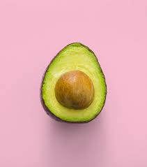 Fruit oléagineux par excellence, il est l'allié indispensable pour prévenir les. Cheveux Visage Corps 10 Masques A L Avocat A Faire Soi Meme Elle Be