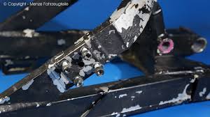 Küche lackieren matt küchenmöbel lackieren anleitung von hornbach küchenmöbel lackieren mit der anleitung von hornbach schritt für schritt mit material amp werkzeuglis glänzende oder matte. Motorradteile Lackieren Oder Pulverbeschichten
