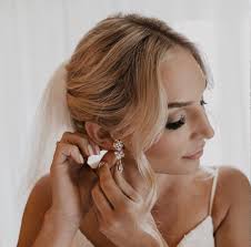 Beauty Services — Hanalei Studios