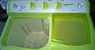 Mesin basuh cute ni akan buang sendiri air basuhan melalui bawah. Sejuk Segar Nyaman Mesin Basuh Semi Auto Tidak Mahu Spin