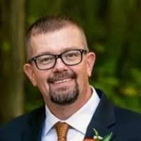 Scott Grice's Instagram, Twitter & Facebook