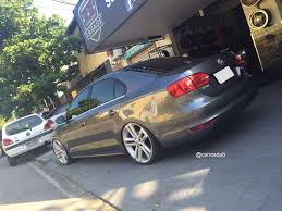 Carro Novo Jetta Cor Cinza Marca Da Roda Replicas Modelo Da Roda Amarok 2015 Marca Do Pneu Perfil Do Pneu 22 Jetta Rebaixado Carros Vw Volkswagen Jetta