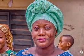 Giving money before hospital visit