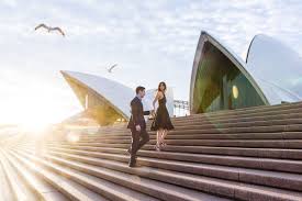 Anniversary Portraits At Circular Quay Love This Photographer Sydney Photography Pre Wedding Photos Sydney Travel