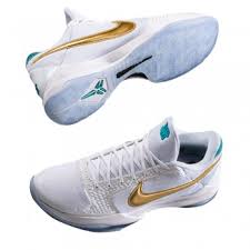 James khristian middleton (born august 12, 1991) is an american professional basketball player for the milwaukee bucks of the national basketball association (nba). Tyler Herro Jersey Kobe Bryant Jerseys Hoodies T Shirts Jackets Hats Polo Shirts And Other Nba Gears On Sale