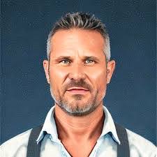 Mike Barfield's Instagram, Twitter & Facebook