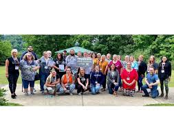 Image result for tbn:89j_M0kB5dmhMM::www.portaldafamilia.org/images/familia1a.jpg