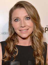 Sarah chalke is a canadian actress best known for playing dr. Sarah Chalke Disney Wiki Fandom