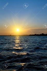 Younghee a tout laissé derrière elle : Tombee De La Nuit D Or A La Plage La Bulgarie Banque D Images Et Photos Libres De Droits Image 12428444