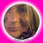 Laurie Leech's Instagram, Twitter & Facebook