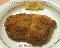 1) la ricetta della coppa di maiale alle cipolle inizia con la preparazione della carne.prendi il pezzo di carne ed elimina il grasso in eccesso. Fettine Di Coppa Di Maiale Al Forno Ricetta Croccante