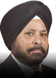 This is a Singaporean Punjabi poet, Sardar Harbans Singh Khakh His father,  the late Anoop Singh Khakh worked as a bus driver and was an accomplished  and well known Punjabi poet in