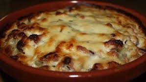 Tartiflette Au Reblochon De Savoie En 2020 Recettes De Cuisine Tartiflette Reblochon Tartiflette