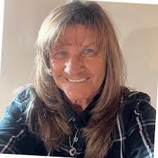 Sharon Gathright's Instagram, Twitter & Facebook