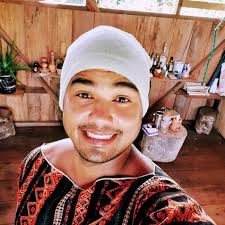 🪶En medio del susurro la montaña me deja entrever que "El amor es la única  energía capaz de revelar la verdadera naturaleza del universo"🍃