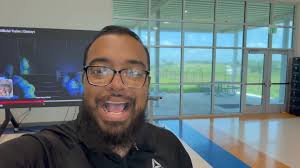 Stephanie Parga es la subdirectora de instrucción de Compass Rose Destiny.  La Sra. Parga ha enseñado y dirigido desde jardín de infantes hasta el  octavo grado durante los últimos 10 años. La