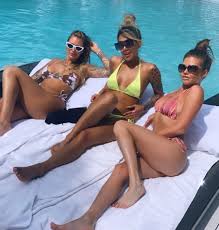 3mo ⋅ ahenze85 ⋅ r/chanelwestcoast. Chanel West Coast South Beach Beauties Facebook
