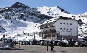 Estacion de esqui valgrande pajares. La Universidad De Oviedo Quiere Reabrir Este Ano El Albergue De Pajares Con 80 Plazas Leonoticias