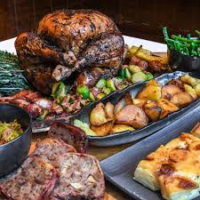 Traditional christmas dinner features turkey with stuffing this tradition started after excessive increase of fishpond cultivation in the baroque era. Christmas Dinner Delivery 18 Of The Best Recipe Boxes For 2021