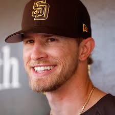 Padres acquire Josh Hader in trade for Taylor Rogers, three other players