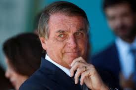 Bolsonaro dismissed the director of the Petrobas oil group due to the  increase in fuel prices