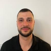 300+ profilů „Nespeca“