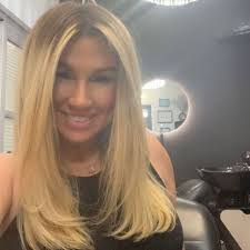 Kelsey Burch's Instagram, Twitter & Facebook