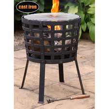 Made with sleek iron slats, this fire pit offers an incredible upgrade in style for your outdoor space. Gardeco Aragon Cast Iron Fire Pit And Bbq Grill Fireland Co Uk