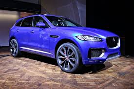 Jaguar F Pace 2017 Prezzo Dimensioni Interni Motori E Anche R Sport Foto Allaguida
