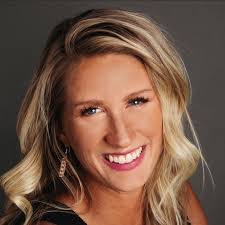 Lori Fisk's Instagram, Twitter & Facebook