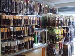 Pour acheter des gâteaux, des bonbons et du chocolat, nous allons à la. Meches Synthetiques Tresses Africaines