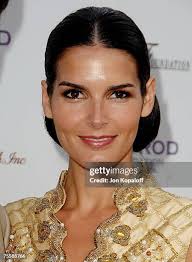 208 Tammy Robinson Photos & High Res Pictures