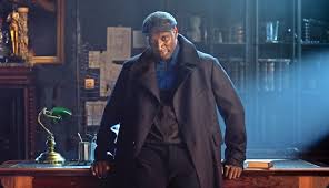 With a muscular 6' 3 frame, gentleman thief assane diop ( omar sy) shouldn't fade into the background. 5 Fascinating Facts About The Making Of Netflix Series Lupin Cined