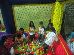 Anda bisa mencari produk ini di toko online yang mungkin jual mandi bola anak anak. Analisa Usaha Menggiurkan Mandi Bola Playground Di Rumah Yang Menjanjikan Peluang Usaha Dan Bisnis Online