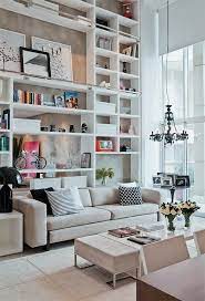 Cool 49 Simple But Smart Living Room Storage Ideas 49 Smart Living Room Storage Ideas With White Wall Window Cur Interiores Decoracao Decoracao De Interiores