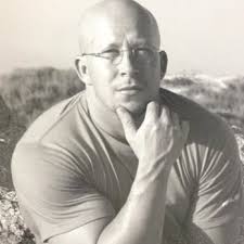 SQUEAKY CLEAN WINDOWS