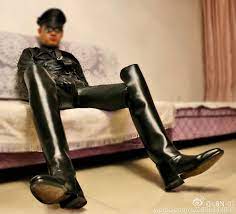 Pin By John Hancock On Fesyen Lelaki Mens High Boots Mens Leather Clothing Leather Outfit