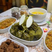 Drama hari raya daun ketupat kering mp3 duration 1:28:23 size 202.29 mb / cerita rakyat marhaen malaysia 4. 5 Jenis Ketupat Di Indonesia Ada Ketupat Landan Hingga Ketupat Daun Pandan