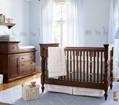Le taupe est aussi une couleur douce pour bien dormir et qui s'adapte à tous les styles de décoration. 1001 Modeles De Chambre Bebe Garcon Fantastiques