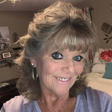 What does everybody feed ￼￼their Chihuahua, I had mine a year and a half  and she still so picky I'm scared she's going to get hungry, and she  scratches all the She