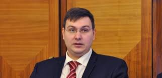 Února 2021 9:03, aktualizováno 10:43 bývalý ministr zdravotnictví adam vojtěch se má stát ambasadorem ve finsku. Lipavsky Pirati Jedna Finska Trafika Pro Byvaleho Ministra Zdravotnictvi Parlamentnilisty Cz Politika Ze Vsech Stran