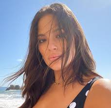 Ashley's mother is known as linda graham while her father's name is unknown. Ashley Graham Family Husband Kids Parents Siblings Themefam