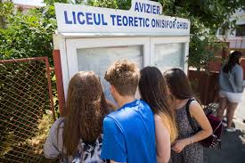Trei elevi cu medii peste 9 şi 23 cu medii peste 8 au rămas nerepartizaţi. Update Repartizarea ComputerizatÄƒ La Liceu News Ro