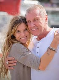 Série tv (69 épisodes) aussi réalisateur et scénariste. Quand Yves Renier A Tout Quitte Pour Goldie Hawn People 7sur7 Be