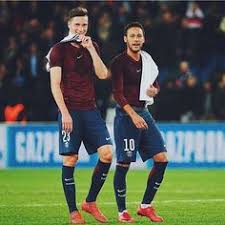 Hier das video wo neymar und draxler capital bra grüßen auf diesem channel erfährst du alle nachrichten rund um youtube ob. 220 Julian Draxler Ideas In 2021 Julian Draxler Julian Football