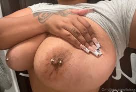 OnlyFans – ⠀X⠀ – T H I C C – Laixxx  itsonlylaaii  onlylaimarie – Nude -  Photo 11 | The Fappening Leaked Photos